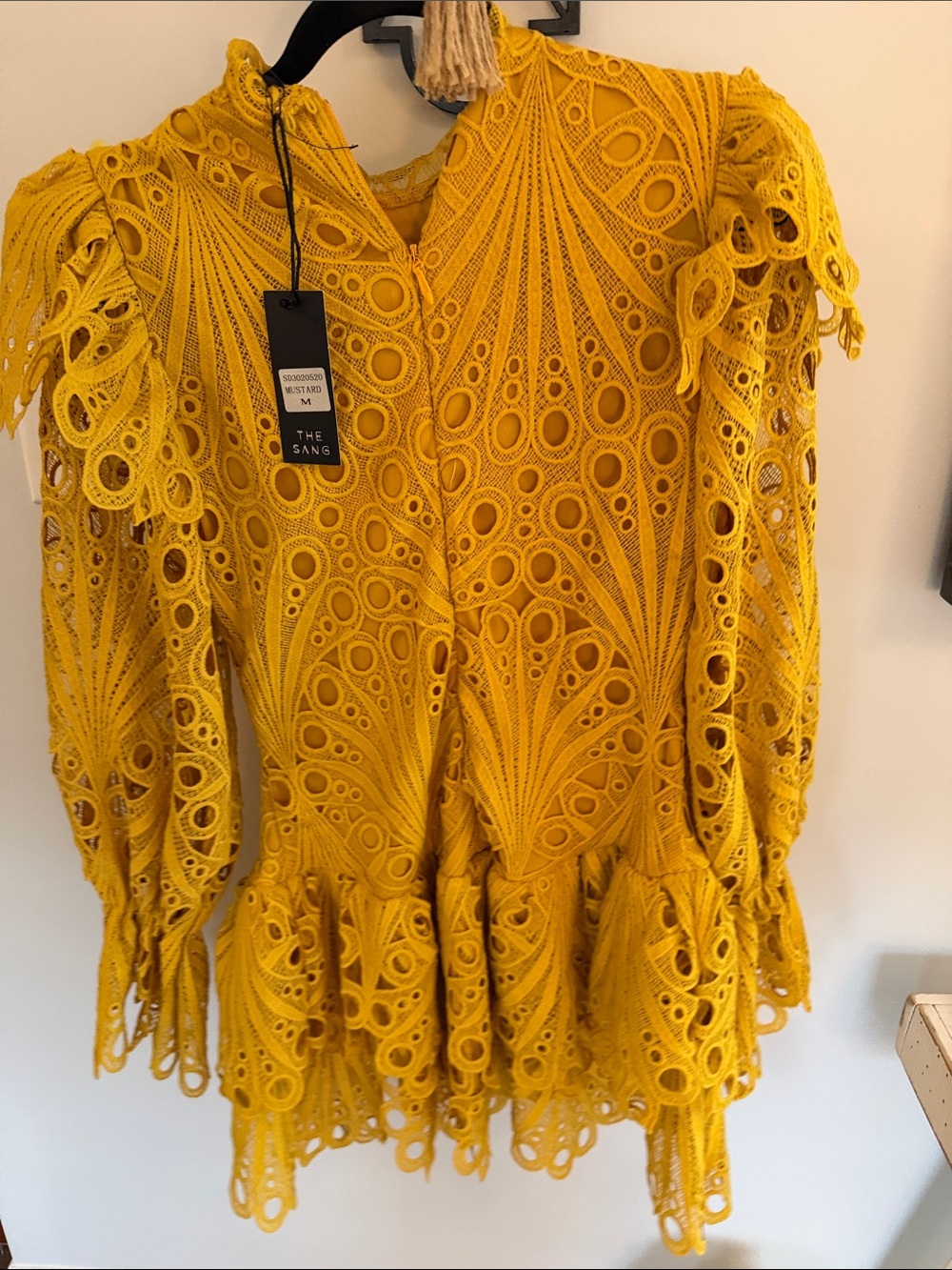 ⭐️NWT The Sang Eyelet Ruffled Dress⭐️ - Picture 6 of 7